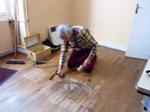 à la gouge et au maillet