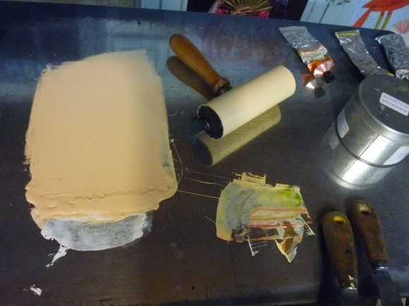 préparation couleur tas de bois