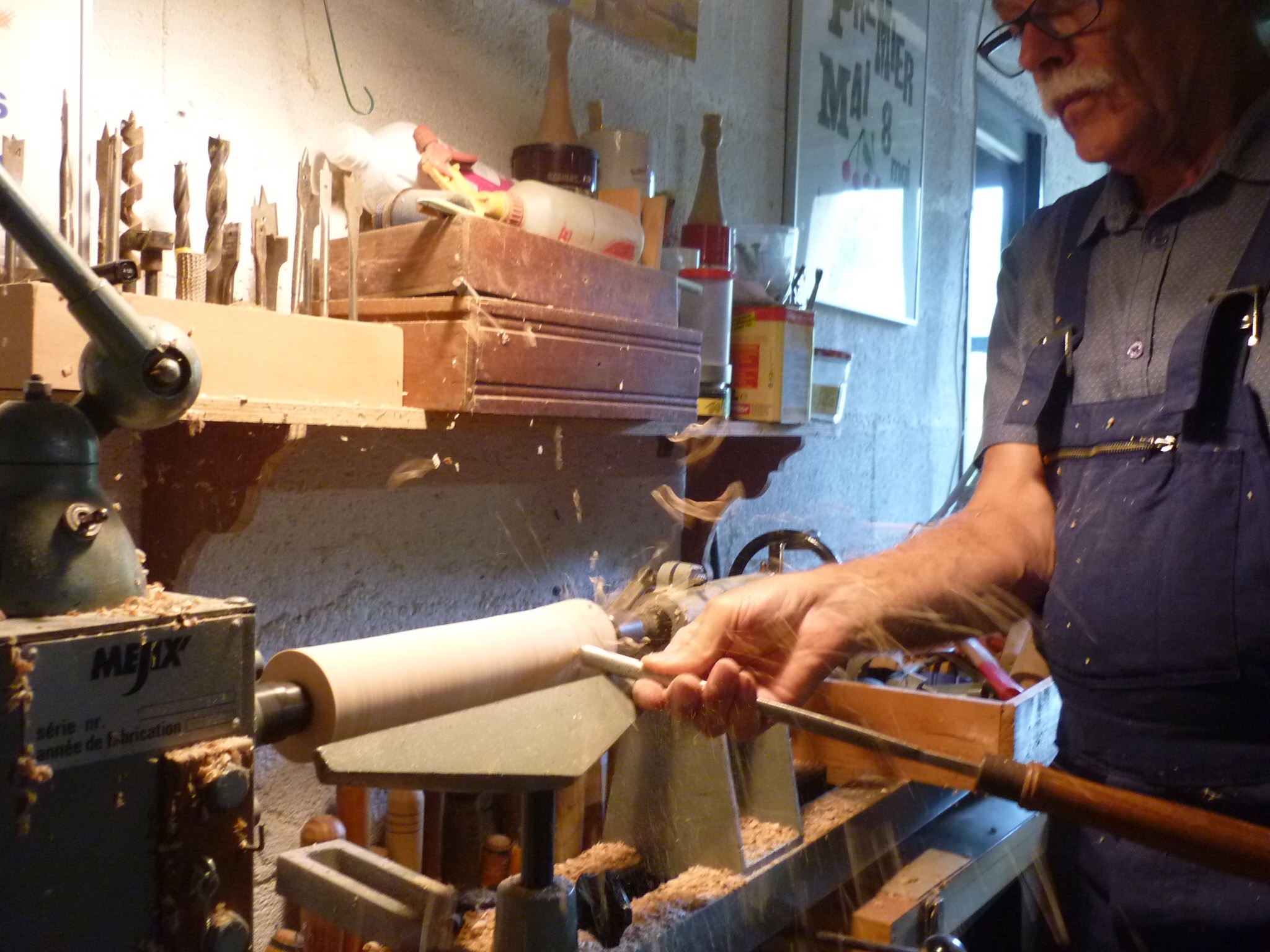 j-p au tour à bois.jpg