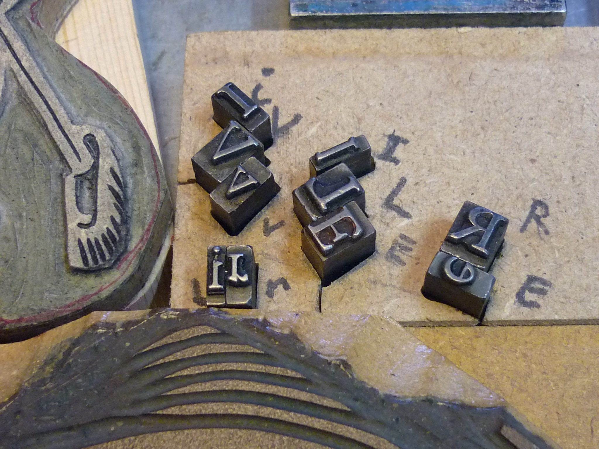 lettres en vrac préparées.jpg